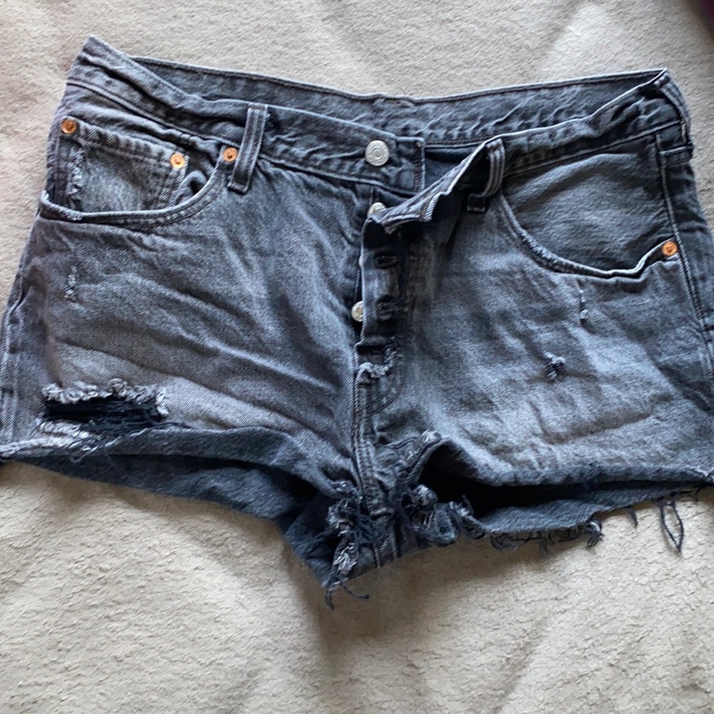 LEVI High waisted cut off shorts